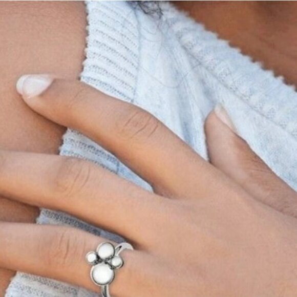 🛑 SOLD 🛑 NWT Calvin Klein | Womens Collection Stainless Steel Spin/ Fideget Ring - Picture 3 of 5